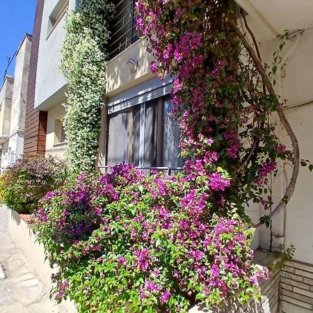 Quiet Urban Studio With Private Backyard Tesalonika Bagian luar foto