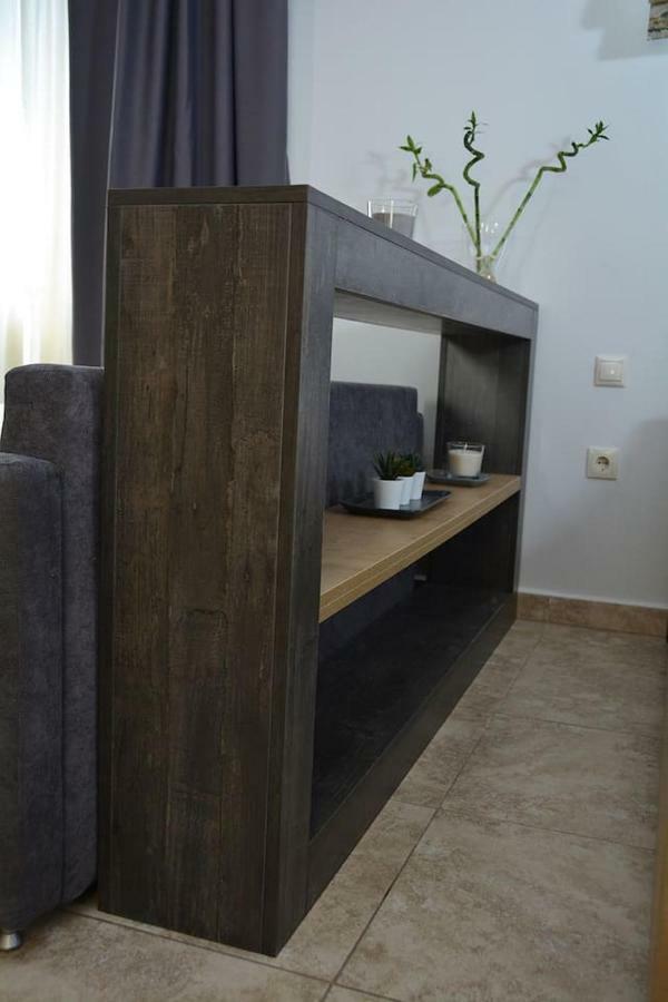 Quiet Urban Studio With Private Backyard Tesalonika Bagian luar foto