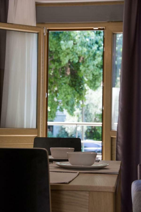 Quiet Urban Studio With Private Backyard Tesalonika Bagian luar foto